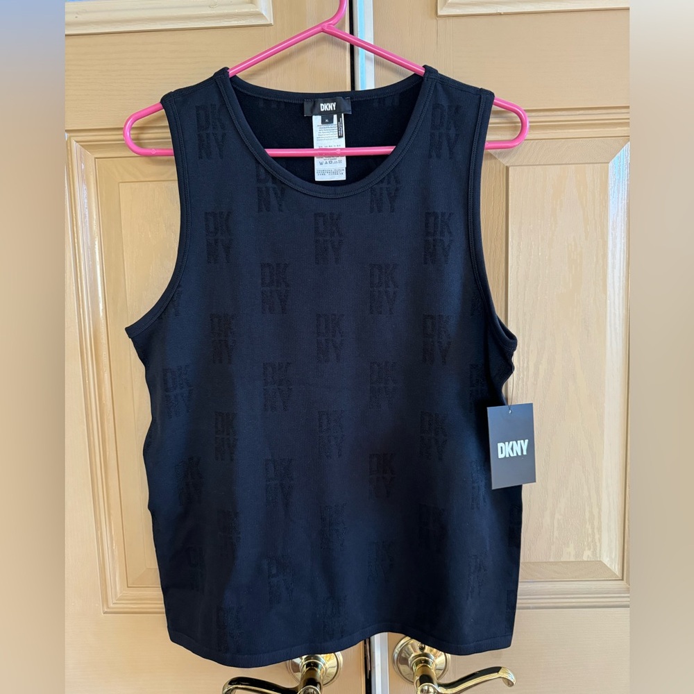 NWT!! DKNY! Top